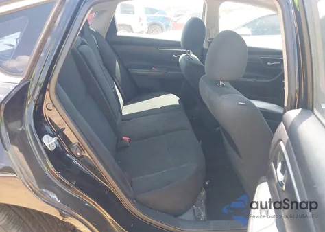 2015 Nissan Altima 2.5 Sv z USA, uszkodzony, nr VIN 1N4AL3AP5FC473222